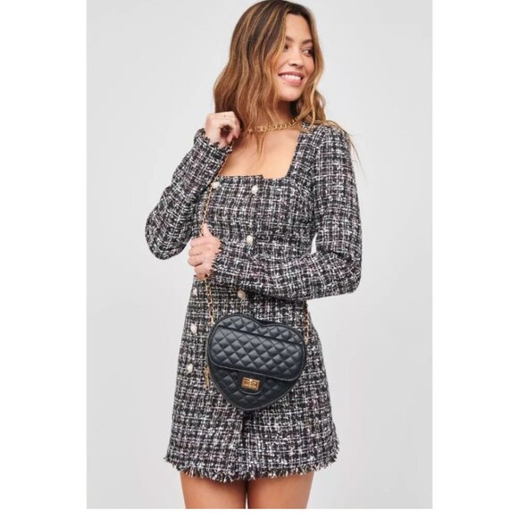 🖤 Chanel Inspired Heart Black Bag w/ Gold Chain - Picture 2 of 8